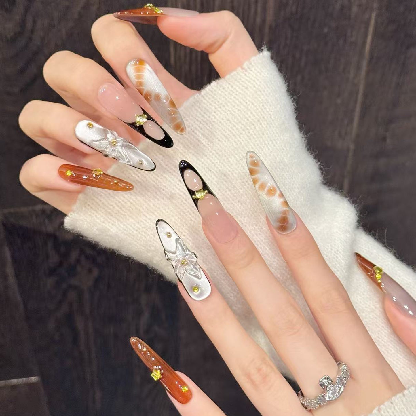 TheMore Crazy 100% Handcrafted Premium Press-On Nails [N015]