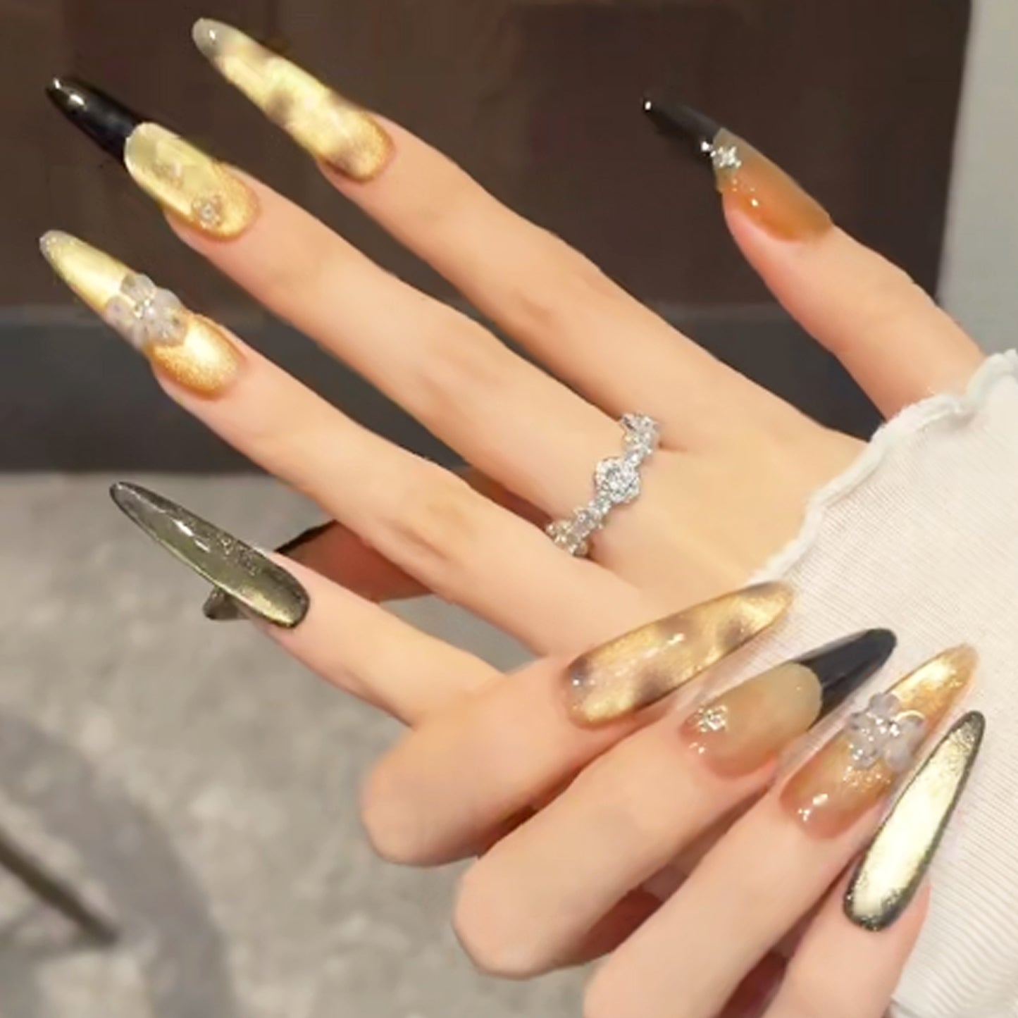 TheMore Crazy 100% Handcrafted Premium Press-On Nails [N020]